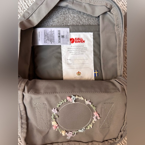Fjallraven Kanken Mini Backpack | Grey Gray - Picture 2 of 3